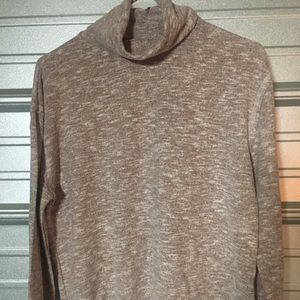 UNIVERSAL THREAD turtleneck